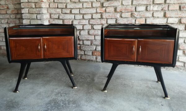 A pair of nightstands by Paolo Buffa '40/'50. Italian Design