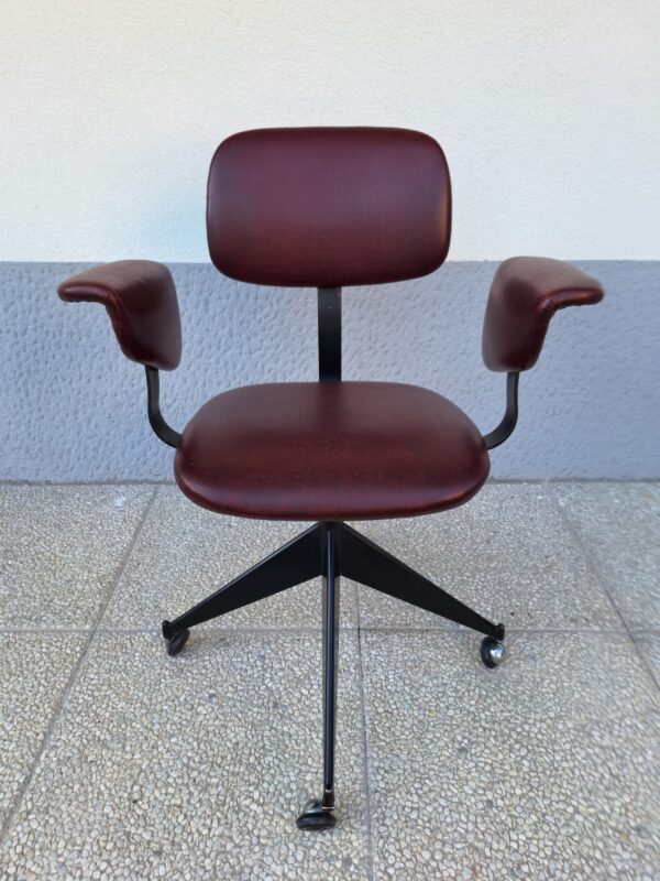 Office chair in the BBPR style for Olivetti 60s
